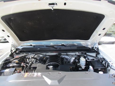 Used 2018 Chevrolet Silverado 1500 LT w/ All Star Edition image 31