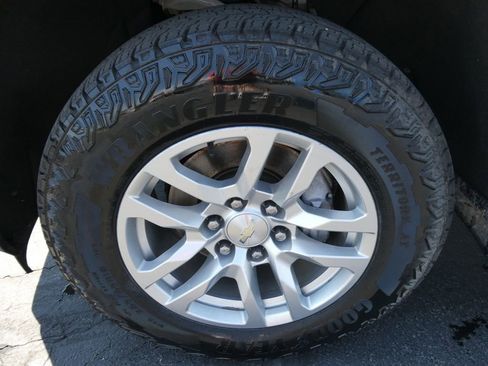 Used 2019 Chevrolet Silverado 1500 LT w/ All-Star Edition AWD/4WD image 10