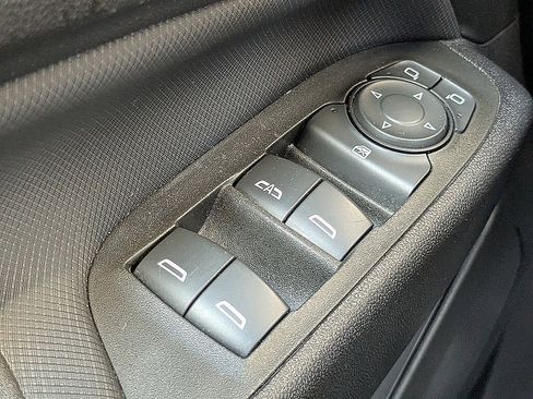 Used 2024 Chevrolet Equinox RS FWD image 22