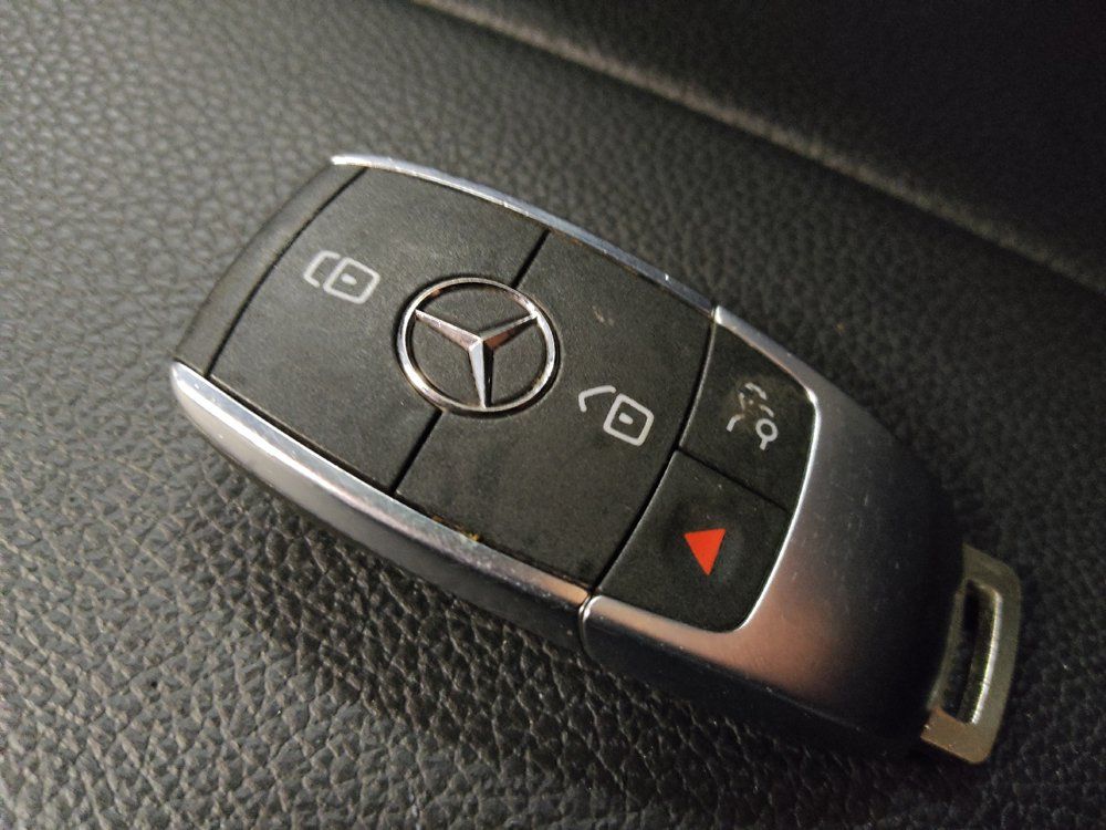 Used 2020 Mercedes-Benz A 220 w/ Premium Package image 32