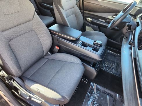 Used 2023 Nissan Ariya FWD image 11