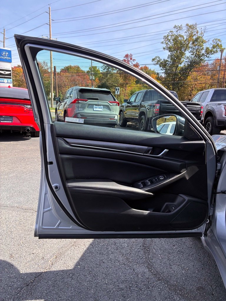 Used 2022 Honda Accord Sport image 26