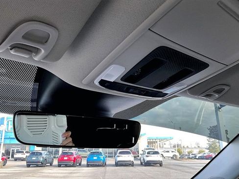 Used 2025 Honda Pilot Elite image 24