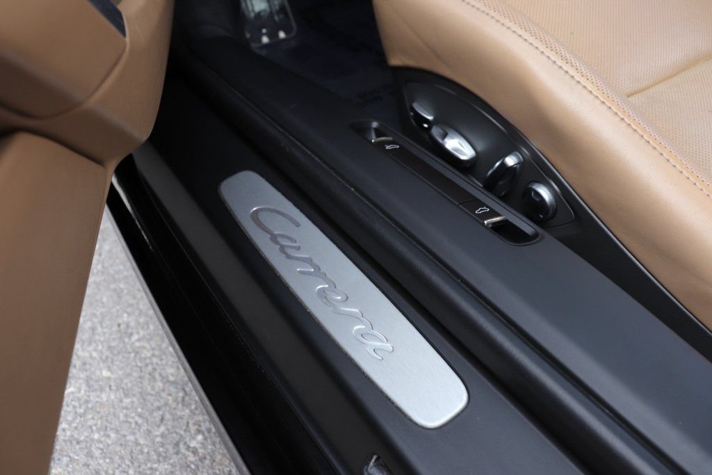 Used 2013 Porsche 911 Carrera w/ Bose Audio Pkg RWD image 23