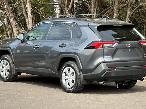 Used 2021 Toyota RAV4 LE w/ Carpet Mat Package (TMS) AWD/4WD image 6