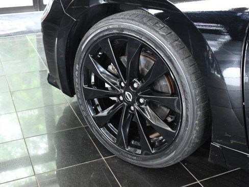 Used 2023 Nissan Maxima SR w/ Sport Mat Group FWD image 41