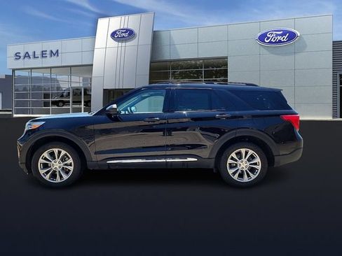 Certified 2023 Ford Explorer XLT w/ Equipment Group 202A AWD/4WD image 5