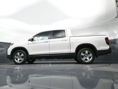 Certified 2025 Honda Ridgeline RTL image 57
