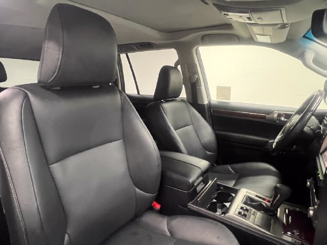 Used 2017 Lexus GX 460 AWD/4WD image 11