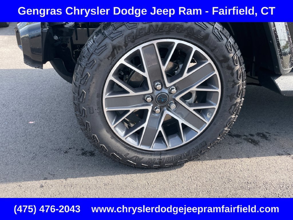 Used 2024 Jeep Wrangler High Altitude AWD/4WD image 13