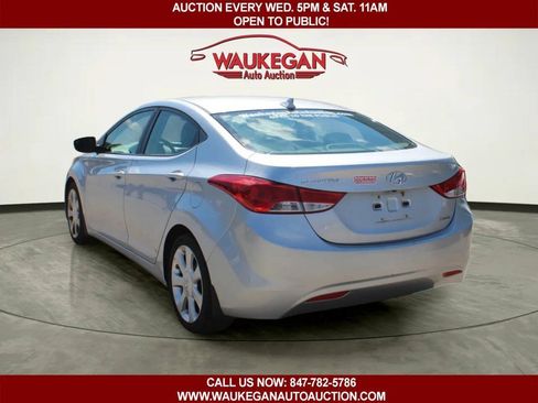 Used 2012 Hyundai Elantra Limited w/ Technology Pkg 5 FWD image 3