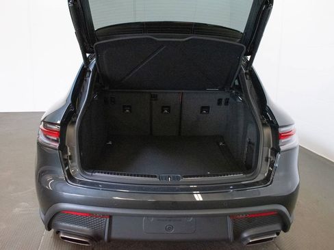 New 2026 Porsche Macan image 11