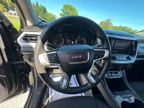 Used 2023 GMC Acadia SLE w/ Driver Convenience Package AWD/4WD image 12