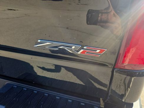 Used 2022 Chevrolet Silverado 1500 ZR2 image 17