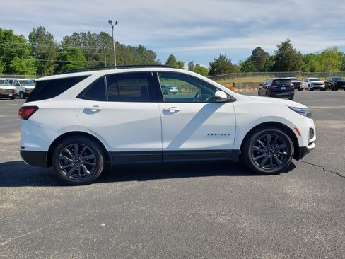 Used 2023 Chevrolet Equinox RS w/ RS Leather Package FWD image 5