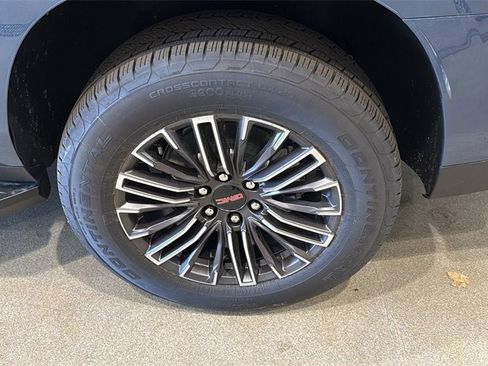 New 2026 GMC Yukon XL Elevation image 10