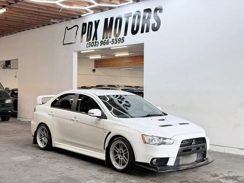 Used 2011 Mitsubishi Lancer Evolution GSR image 1