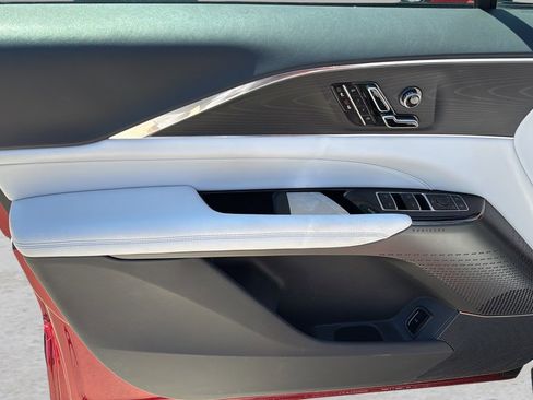 Certified 2024 Cadillac Lyriq Luxury w/ LPO, Floor Liner Package AWD/4WD image 19