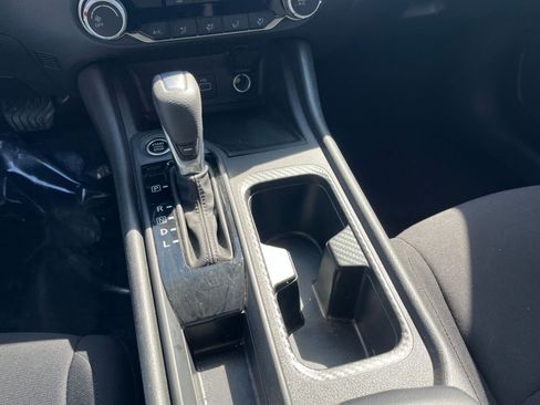 Used 2025 Nissan Sentra S image 39