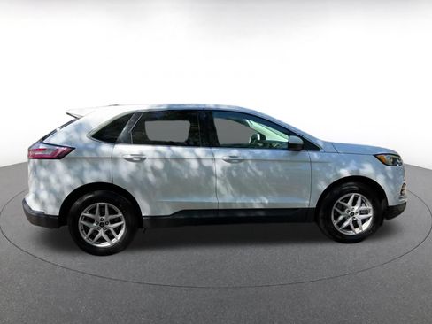 Used 2024 Ford Edge SEL AWD/4WD image 16