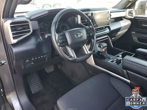 Used 2025 Toyota Tundra SR5 w/ SR5 Convenience Package AWD/4WD image 17