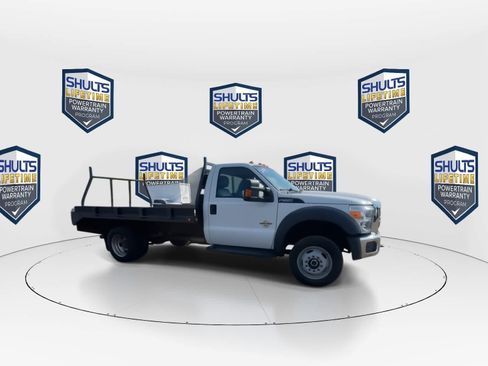 Used 2016 Ford F550 4x4 Regular Cab Super Duty image 2