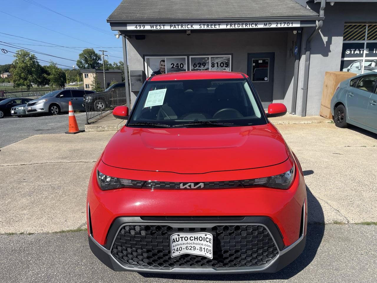 Used 2025 Kia Soul LX w/ LX Technology Package FWD image 4