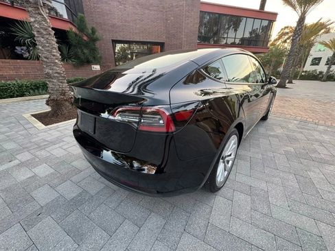 Used 2023 Tesla Model 3 Standard Range image 4