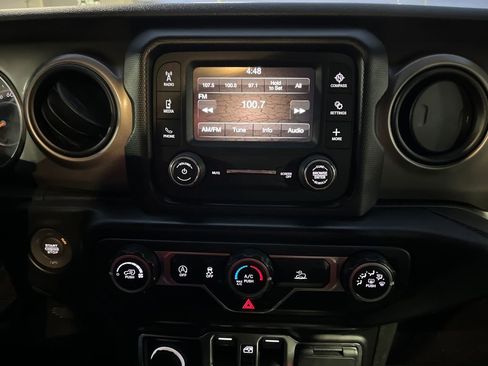 Used 2020 Jeep Gladiator Sport w/ Quick Order Package 24S image 25