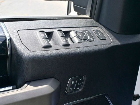 Used 2020 Ford F450 Platinum w/ FX4 Off-Road Package image 29