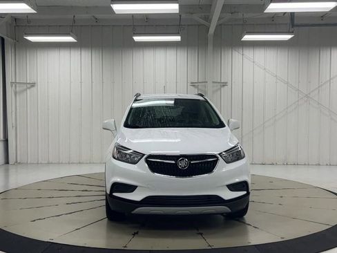 Used 2022 Buick Encore Preferred w/ Safety Package image 3