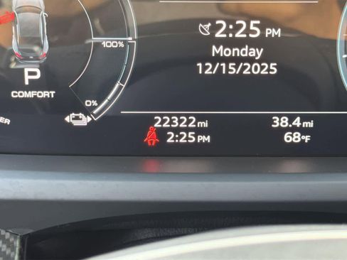 Used 2023 Audi e-tron GT Premium Plus w/ Performance Package image 20