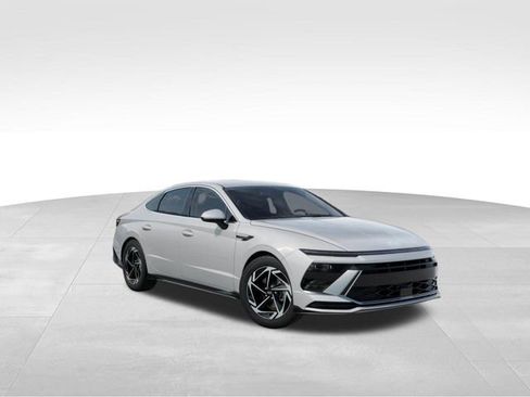 New 2026 Hyundai Sonata SEL image 2