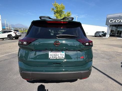 Used 2026 Nissan Rogue SV AWD/4WD image 5