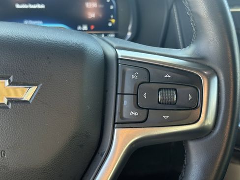 Used 2023 Chevrolet Suburban Premier image 16