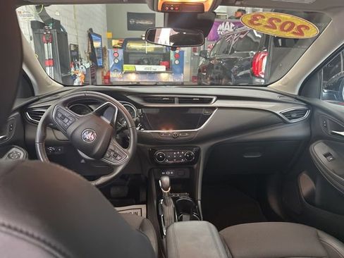 Used 2023 Buick Encore GX Preferred w/ Cold Weather Comfort Package FWD image 17