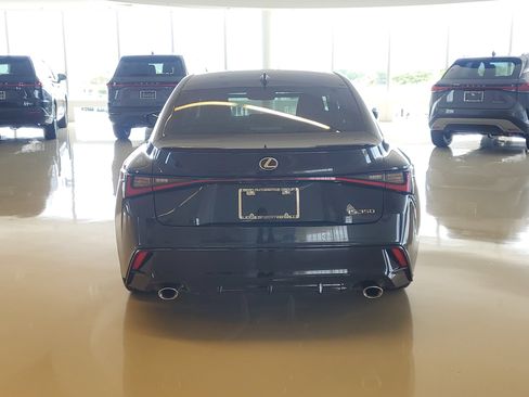 Used 2023 Lexus IS 350 F Sport RWD image 9