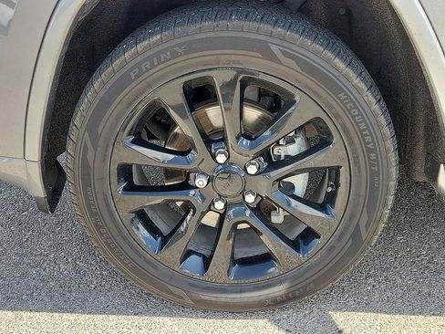 Used 2020 Jeep Grand Cherokee Altitude RWD image 17
