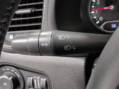 Used 2019 Jeep Renegade Limited w/ Trailer Tow Group image 28