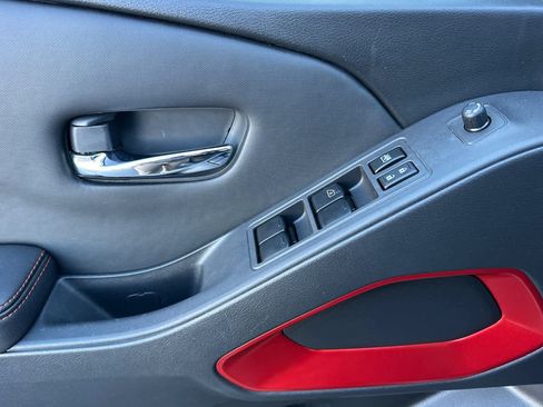 Used 2023 Nissan Frontier PRO-4X w/ Pro Convenience Package image 12