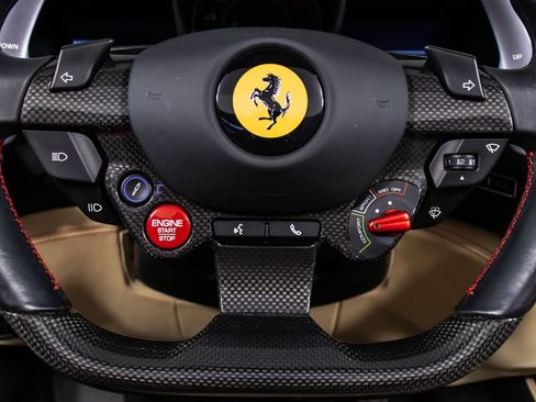 Certified 2019 Ferrari Portofino image 39