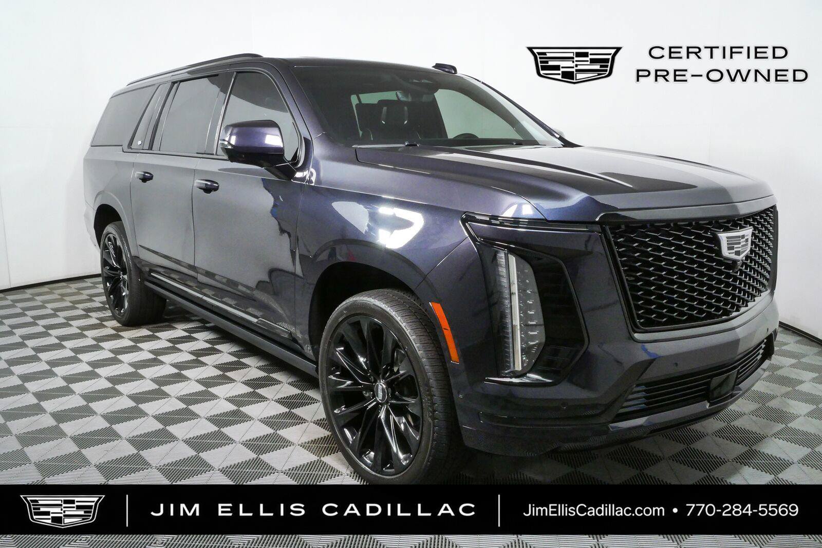 Used 2025 Cadillac Escalade ESV Sport Platinum w/ LPO, ONYX Package AWD/4WD image 1