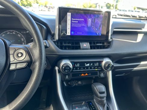 Certified 2025 Toyota RAV4 XLE AWD/4WD image 20
