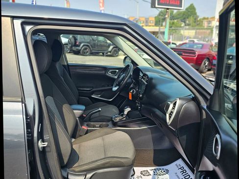 Used 2020 Kia Soul S image 7