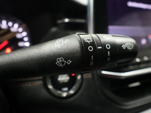 Used 2022 Jeep Compass Limited image 47