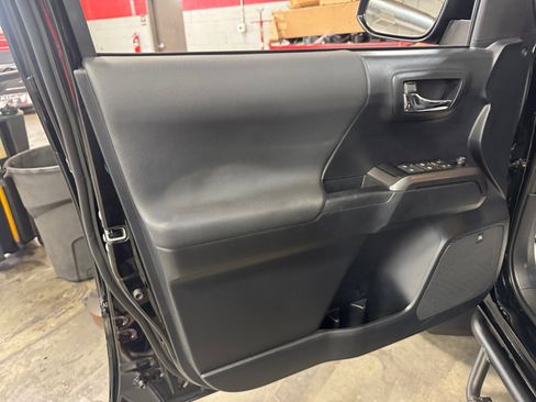 Certified 2019 Toyota Tacoma TRD Pro image 13