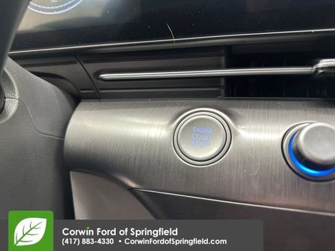 Used 2025 Hyundai Kona SEL image 32