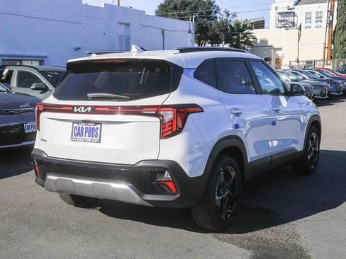 New 2026 Kia Seltos EX w/ EX Sunroof Package image 16