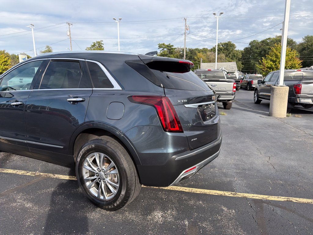 Used 2020 Cadillac XT5 Premium Luxury AWD/4WD image 4