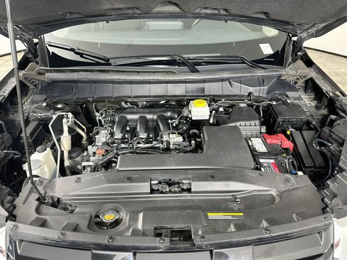 Used 2025 Nissan Pathfinder SV AWD/4WD image 34